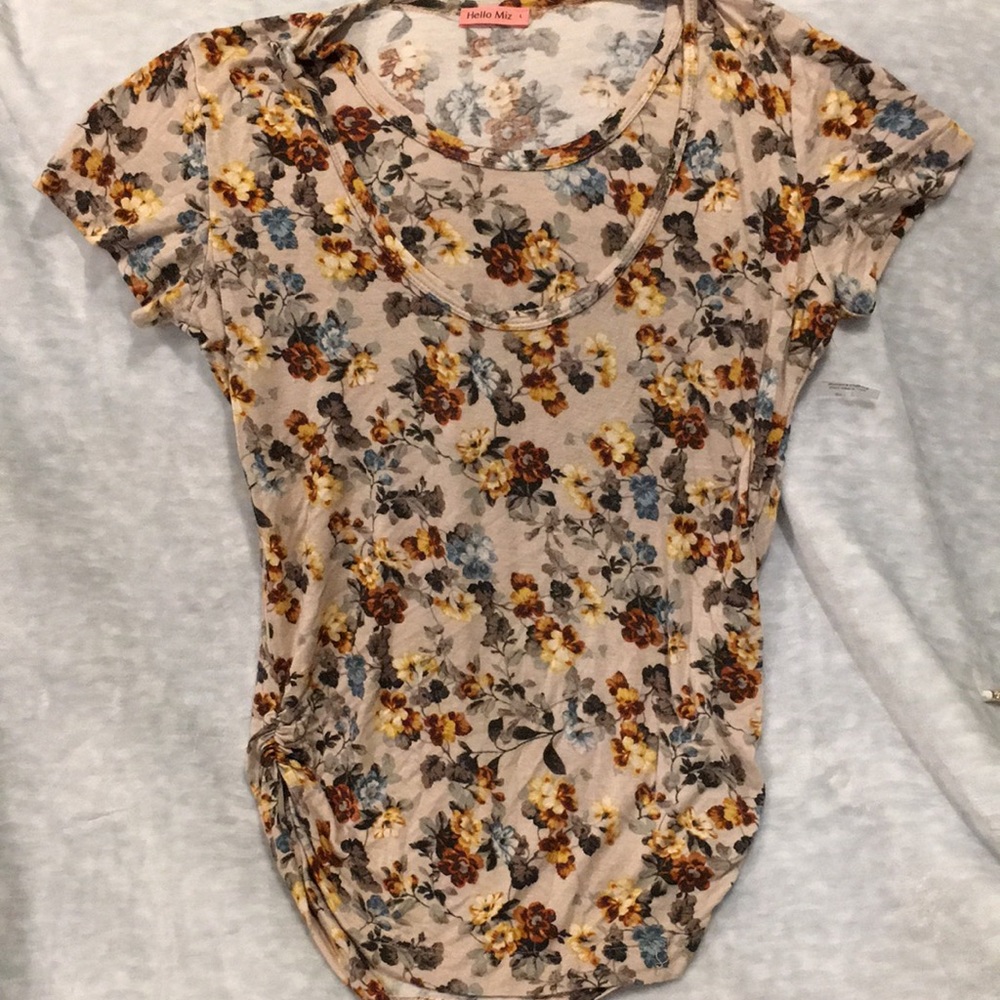 Amber Rose Harvest Floral Tshirt or  Nursing Top Size Large side gathers Resale